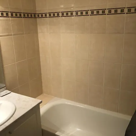 Ideal Circuit 3km Апартаменты Ле-Ман